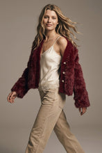 Load image into Gallery viewer, Cropped Jacket in burgundy in fine fur