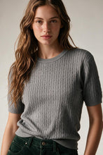 Load image into Gallery viewer, Short-sleeve sweater in gray knit with ribbed edge