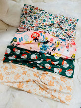 Load image into Gallery viewer, East of These Holiday Headband