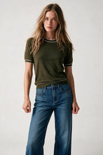 Load image into Gallery viewer, Olive Fine Knit Contrast Trim Crew Neck Short Sleeve sweater
