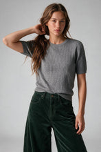 Load image into Gallery viewer, Short-sleeve sweater in gray knit with ribbed edge
