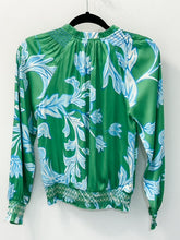 Load image into Gallery viewer, Spring Green Multi Blouse
