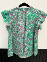 Load image into Gallery viewer, Springy Embroidered blouse
