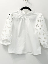 Load image into Gallery viewer, Poplin Eyelet Sleeve Top
