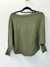 Load image into Gallery viewer, Kerisma Ryu Thin Sweater- Olive
