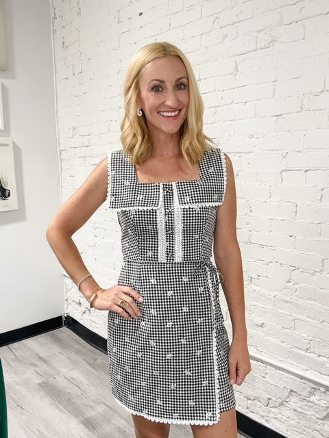 Flower Embroidery Tie Dress