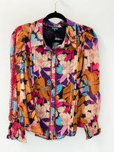 Load image into Gallery viewer, Floral Lace Blouse
