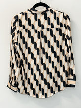 Load image into Gallery viewer, Geo Cream/Black Blouse
