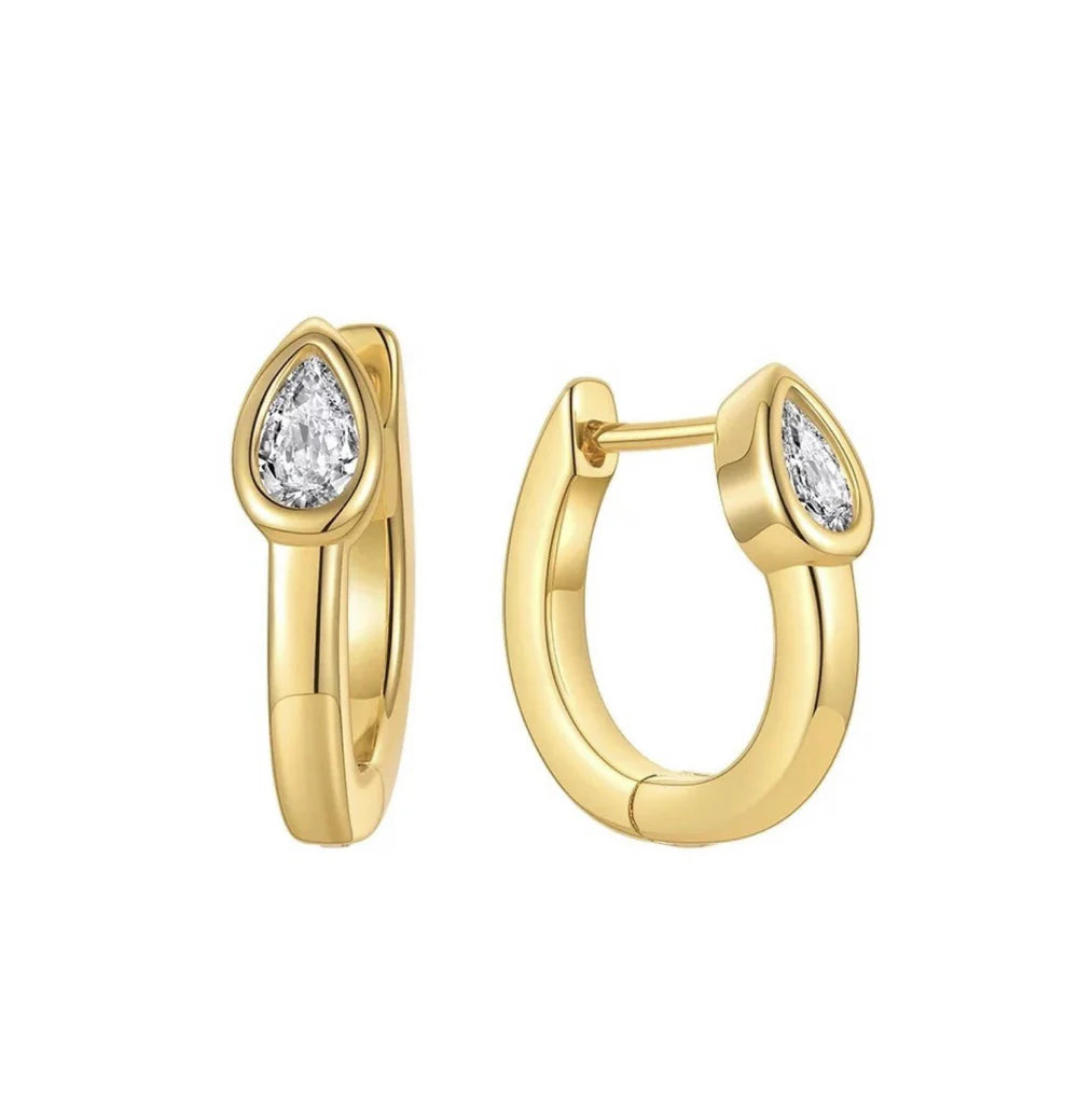 Mia Small Hoop Earring