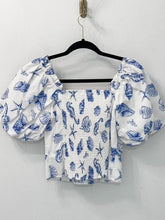 Load image into Gallery viewer, Seashell Print Top
