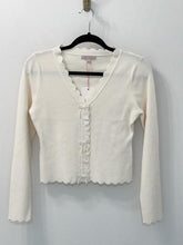 Load image into Gallery viewer, Ivory Scallop Sweater
