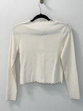 Load image into Gallery viewer, Ivory Scallop Sweater
