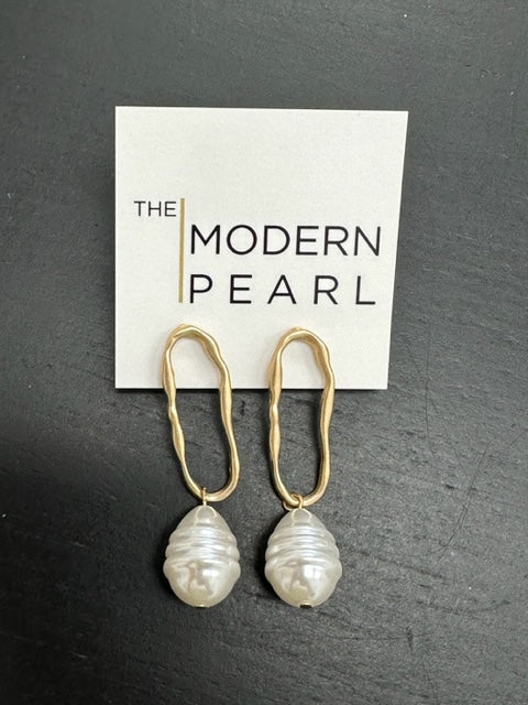 Audrey Drop Pearl Earring