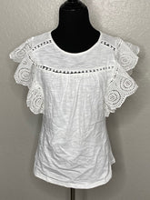 Load image into Gallery viewer, Puff Sleeve Woven Top
