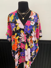 Load image into Gallery viewer, Floral Bouquet Blouse
