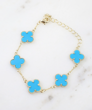 Load image into Gallery viewer, Billy Clover Bracelet
